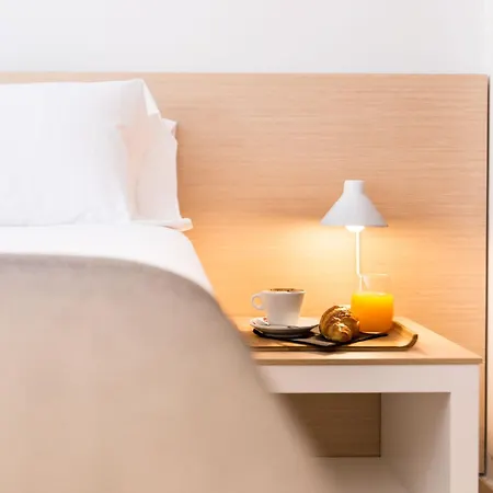 Ciencias Guest house 3*