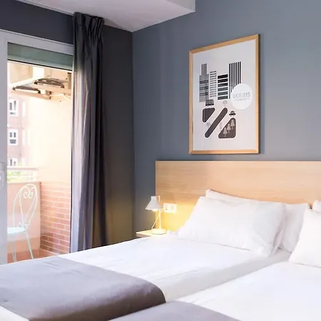 Ciencias Guest house 3*